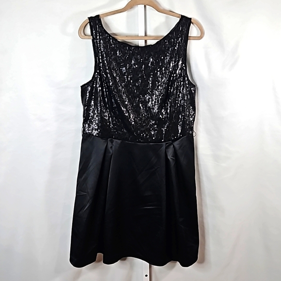 The Limited Black Sequins Dress Size 14 NWT - Picture 1 of 8
